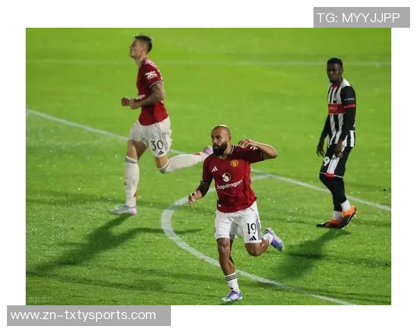 曼联官网报道姆伯莫本赛季英超无球前插跑动和预期助攻均居首位